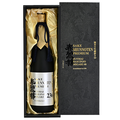春鶯囀 純米大吟醸酒 磨き40 236 720ml